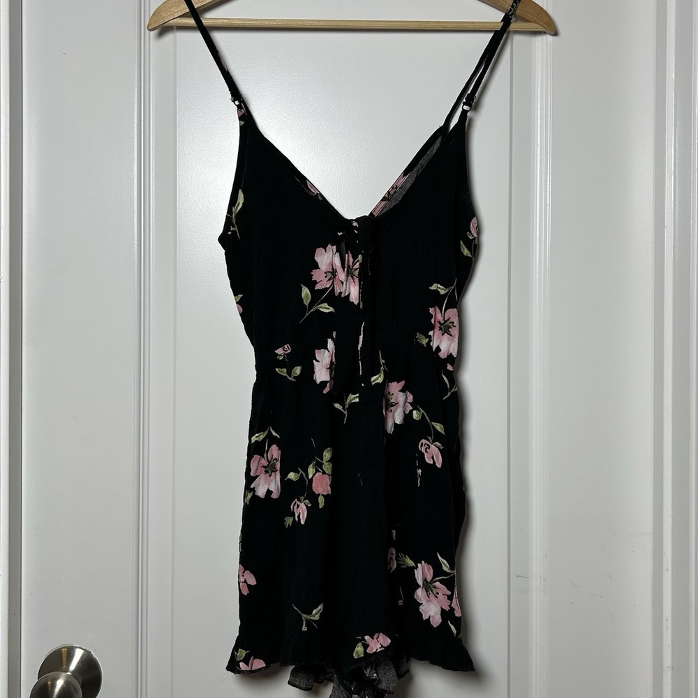Mimi Chica Rayon Black Floral‎ Print V-Neck Tie Romper Dark Cottagecore Style